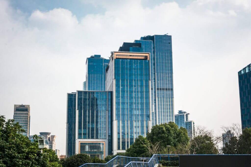 Office in business center image 1