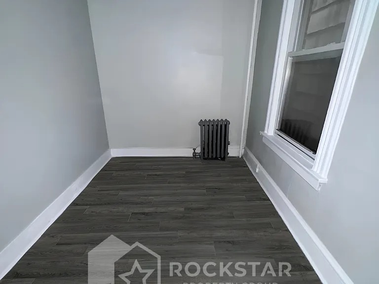 1116 Half Hampton Pl, Elizabeth, NJ 07201 Unit 1 image 4