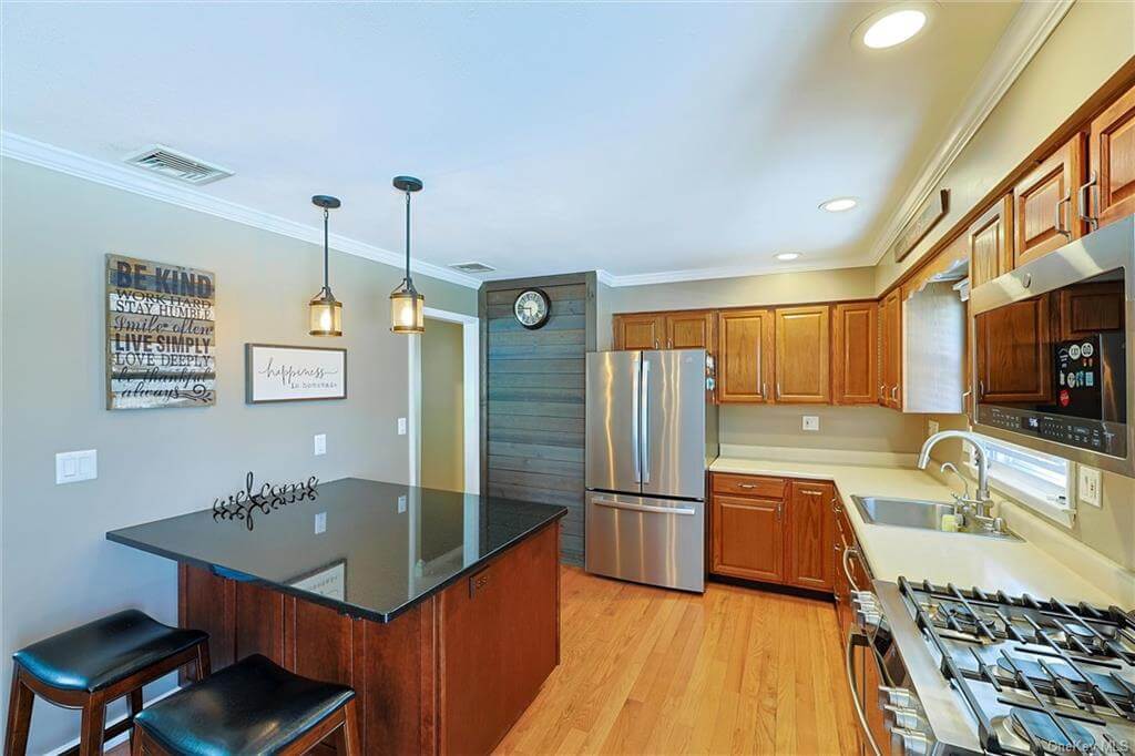 96 Barnes Road Washingtonville, NY 10992 image 5