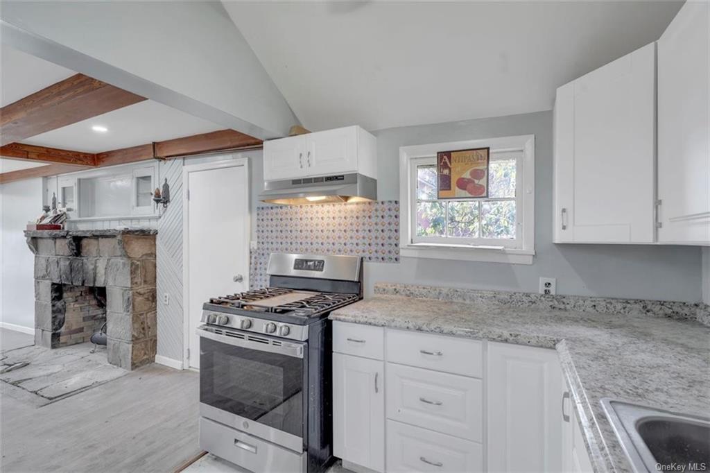 8 Hill Ave, Highland Mills, NY 10930 image 4