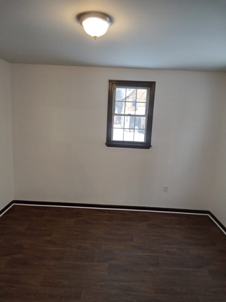 28-30 Bushnell Ave Monticello Apt #1 image 4