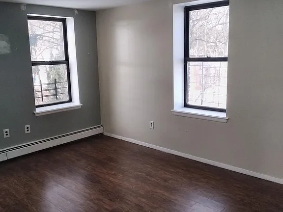 281 Grand St, Newburgh, NY 12550 Apt 2 image 3