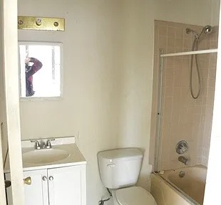 281 Grand St, Newburgh, NY 12550 Apt 2 image 5