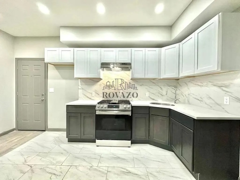 306 S 6th St, Newark, NJ 07103 Unit 3 image 2