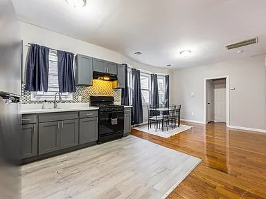 285 S 7th St, Newark, NJ 07103 Unit 3 image 3