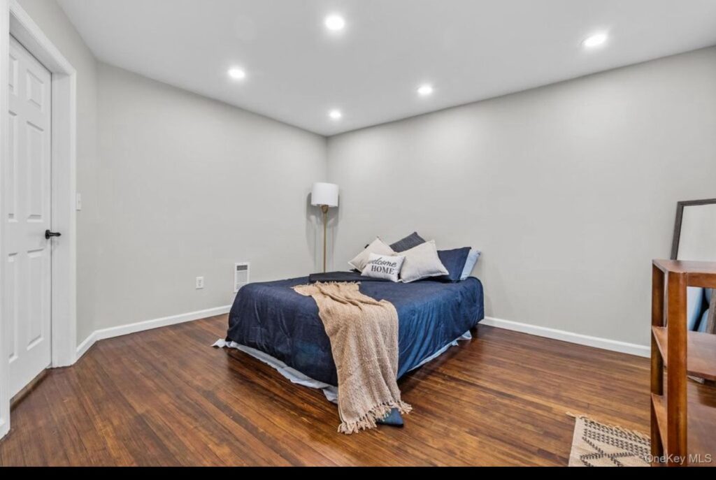 78 E Maltbie Ave, Suffern, NY 10901 image 2